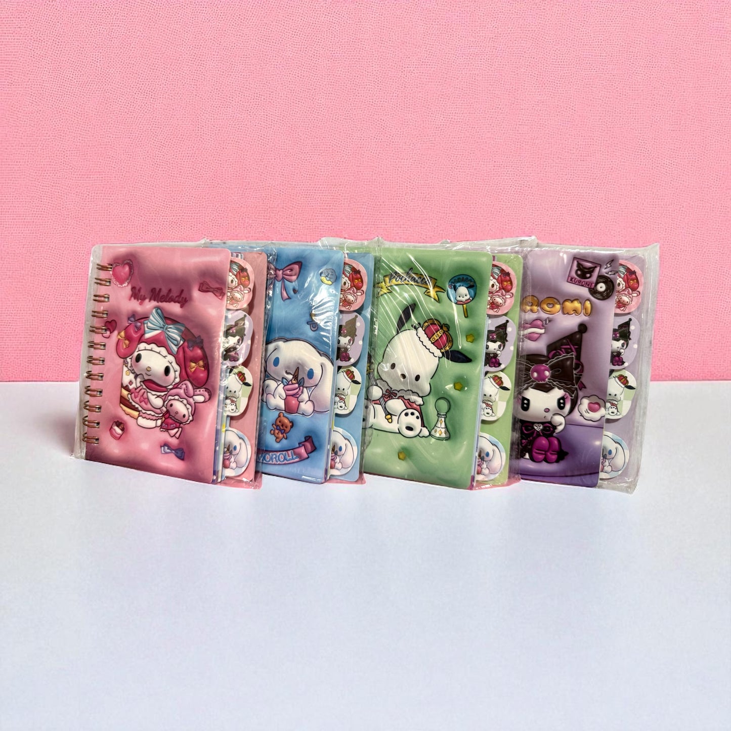 Mini libreta sanrio con separadores