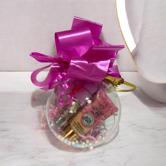 Bola de Navidad yara ( contiene: gloss, iluminador, base matte y perfume 50ml )