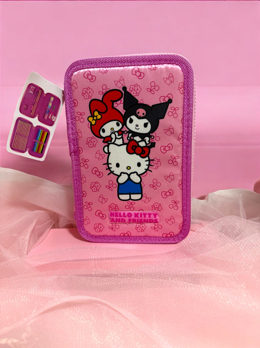 Estuche sanrio contiene productos dentro de papelería