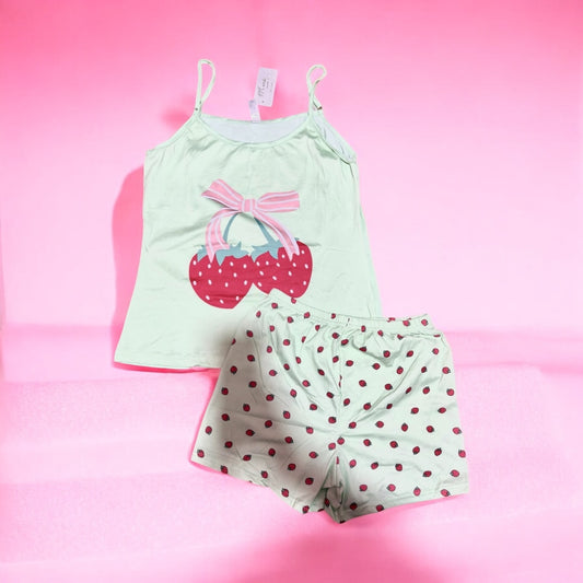 Pijama verde fresas