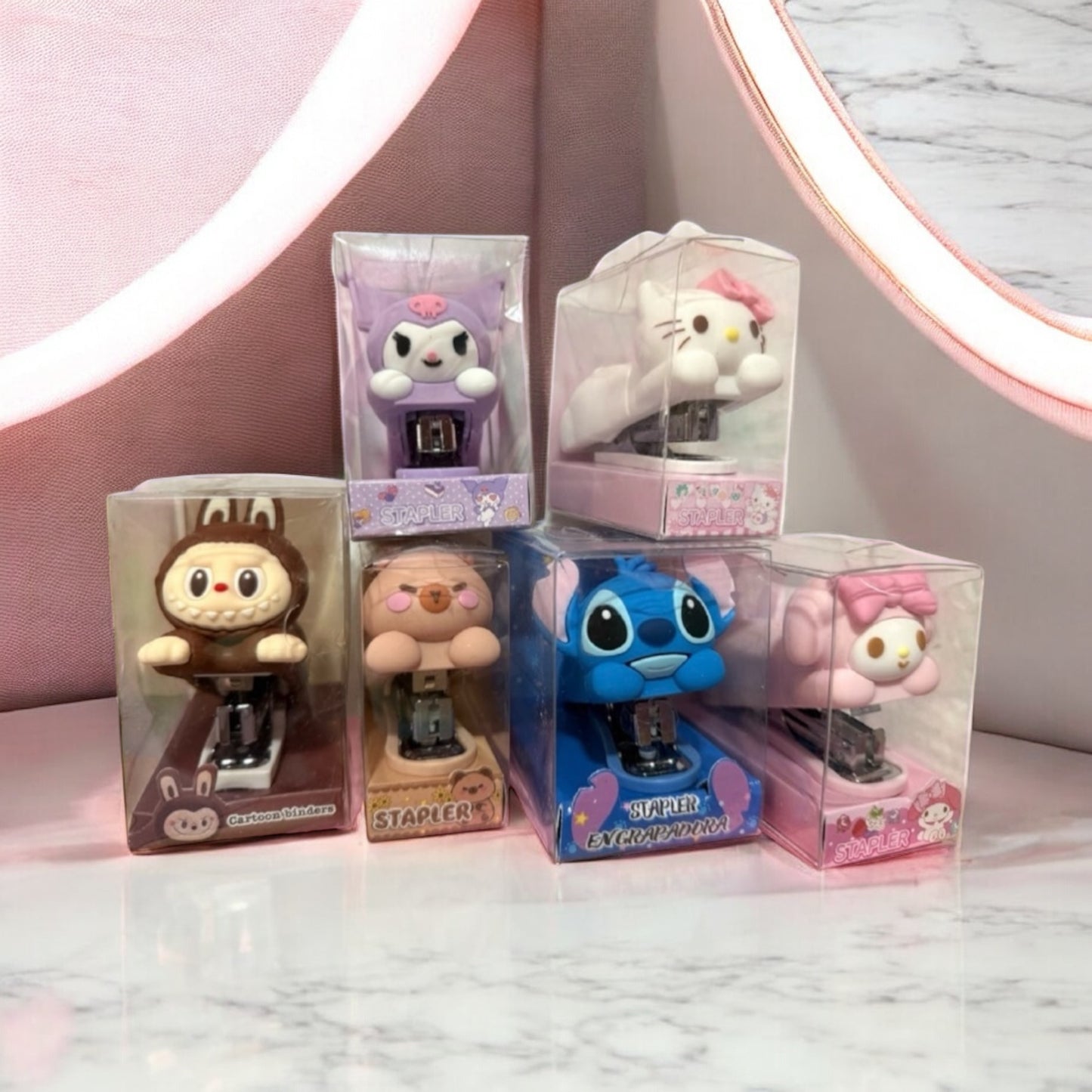 Grapadora personajes