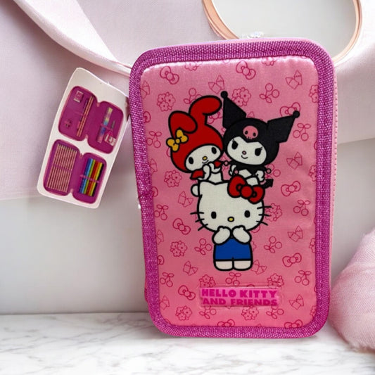 Estuche sanrio contiene productos dentro de papelería